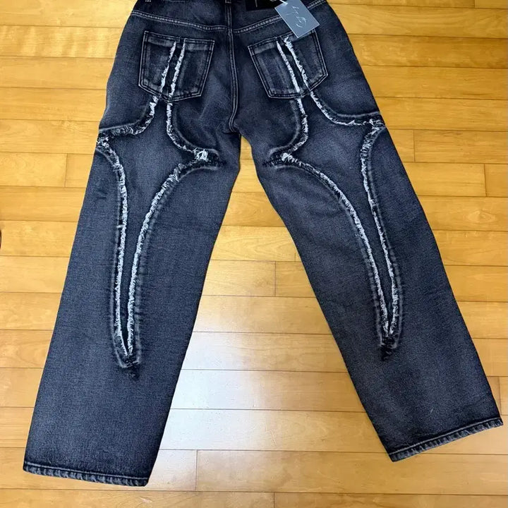 [BUNJANG] THUG CLUB Denim Tribal Pants Size 2 / 떠그클럽 데님 트라이벌 팬츠 2사이즈