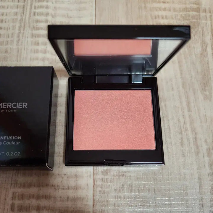 [BUNJANG] Laura Mercier Blush Peach / 로라메르시에 블러셔 피치 색상 팝니다