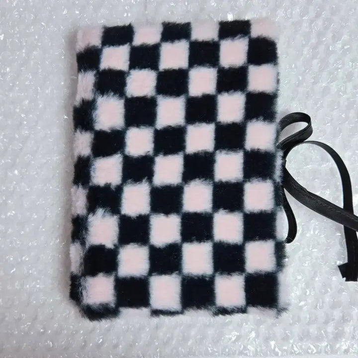 [BUNJANG] A6 Checkered Fur Binder Pink with Inserts / a6 털바인더 핑크 체커보드 양도 속지포함 다이어리 다꾸 포장