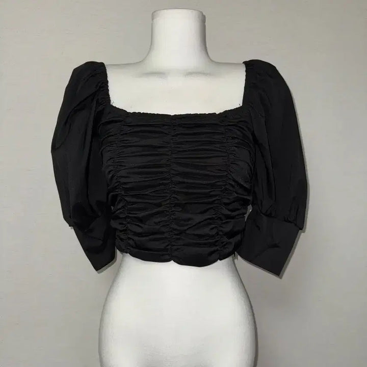 [BUNJANG] Bad Blood Shirring Puff Blouse Top / 배드블러드) 셔링 퍼프 블라우스 탑