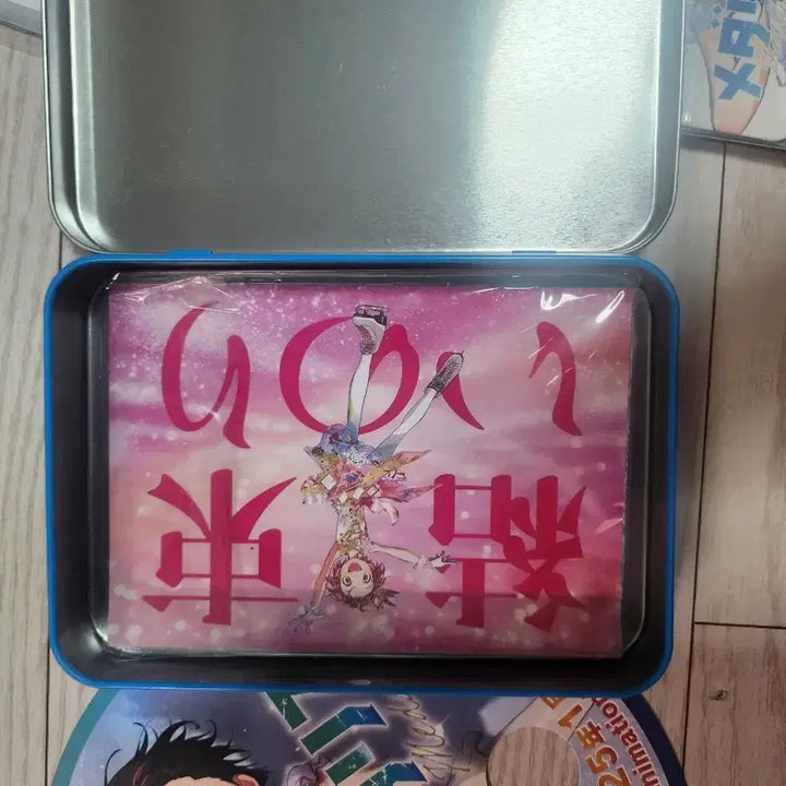 [BUNJANG] Medalist Exhibition Goods Tin Case with Postcards / 메달리스트 전시회 굿즈 틴케이스