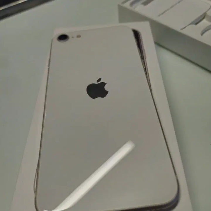 [BUNJANG] Apple iPhone SE 3rd Gen 128GB / 아이폰 se3 128G ios15.6