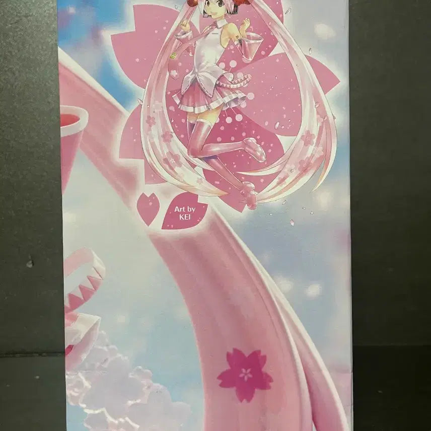 [BUNJANG] Hatsune Miku Sakura Miku Figure / 미개봉 보컬로이드 하츠네미쿠 피규어 사쿠라 미쿠 피규어 벚꽃 미쿠