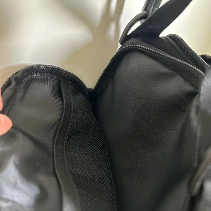 [BUNJANG] A.I. Apparel Black Mini Crossbody Bag / 블랙 미니 크로스백