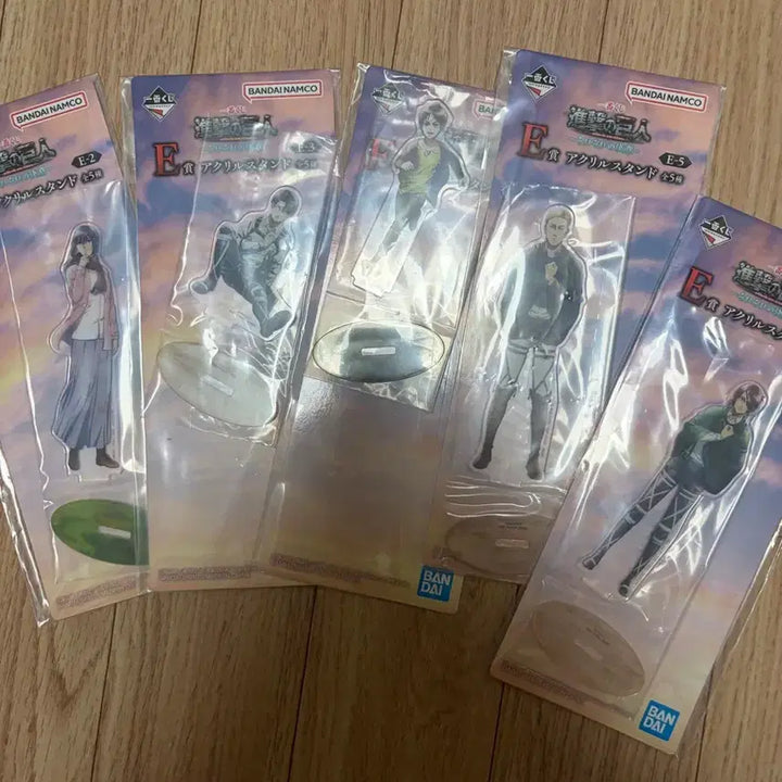 [BUNJANG] Attack on Titan Various Resolutions Ichiban Kuji Prize E Acrylic Stand Full Set / 진격의거인 각자의결의 제일복권 쿠지 e상 아크릴 5종 풀셋