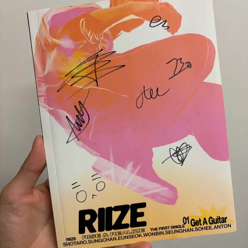[BUNJANG] RIIZE Get A Guitar Signed Album / 라이즈 Get A Guitar 사인 앨범