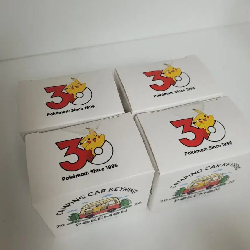 [BUNJANG] Lotte World Pokémon Camper Van Keychain 4-Piece Full Set / 롯데리아 포캣몬캠핑카 키링 4종 풀세트