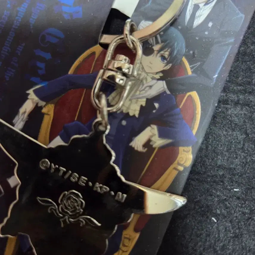 [BUNJANG] Black Butler Ciel Sebastian Original Keychain / (고전) 흑집사 시엘 세바스찬 오리지널 키체인
