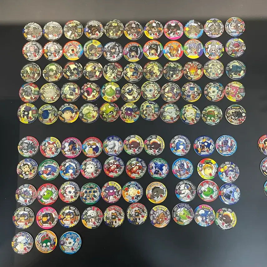 [BUNJANG] Classic MapleStory 2003 First Edition Round Stickers &amp; Gwihon Stickers Bundle / 고전 메이플스토리 2003초판 원형딱지 및 귀혼딱지