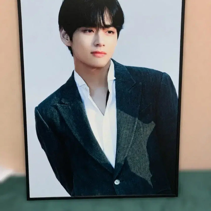 [BUNJANG] BTS V Taehyung A2 Frame / 방탄소년단 뷔 태형 a2 액자