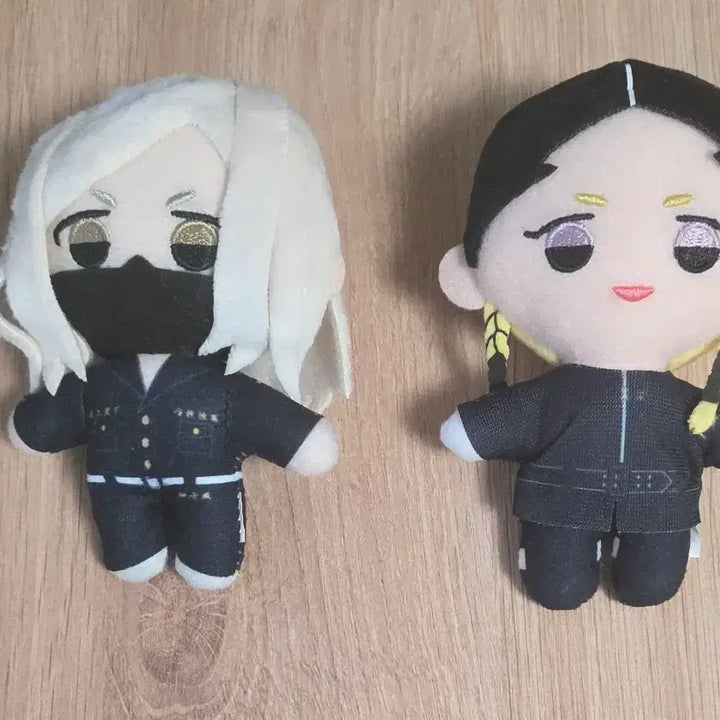[BUNJANG] Tokyo Revengers Ran &amp; Sanzu Plush Set / 도쿄리벤져스 누이 란, 산즈 판매합니당!