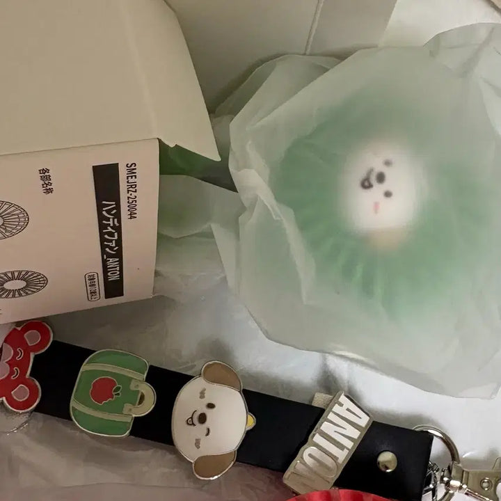 [BUNJANG] RIIZE Anton Tokyo Dome All Concert Goods Fan + Lightstick Strap / 앤톤 도쿄돔 올콘 굿즈 선풍기 + 응원봉 가죽 스트랩 일괄