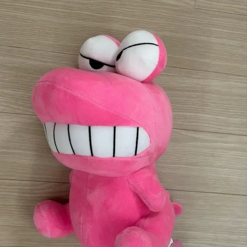 [BUNJANG] Waniana Crayon Shin-chan Pink Dinosaur Plush Doll / 와니야마 짱구 인형 크레용 신짱 핑크 공룡