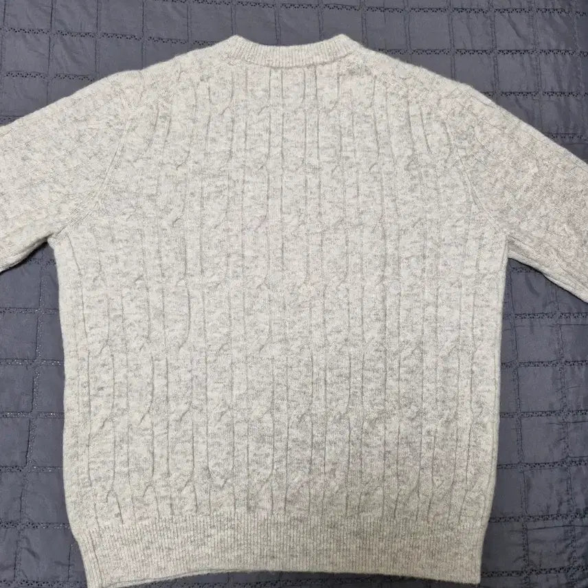 [BUNJANG] Suare Cable Round Knit Light Grey M / 수아레 케이블 라운드 니트 라이트그레이