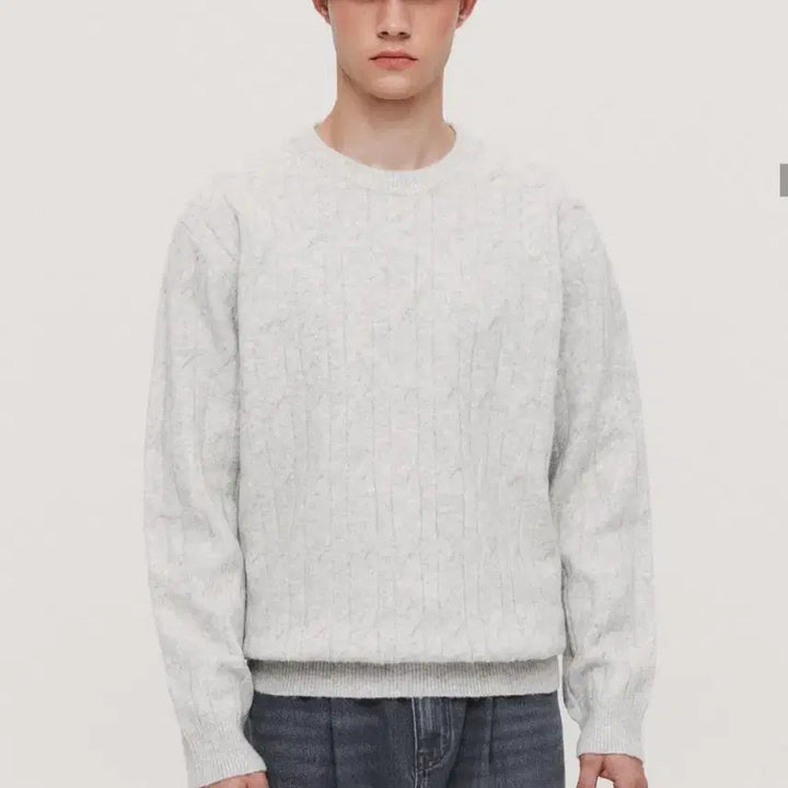 [BUNJANG] Suare Cable Round Knit Light Grey M / 수아레 케이블 라운드 니트 라이트그레이
