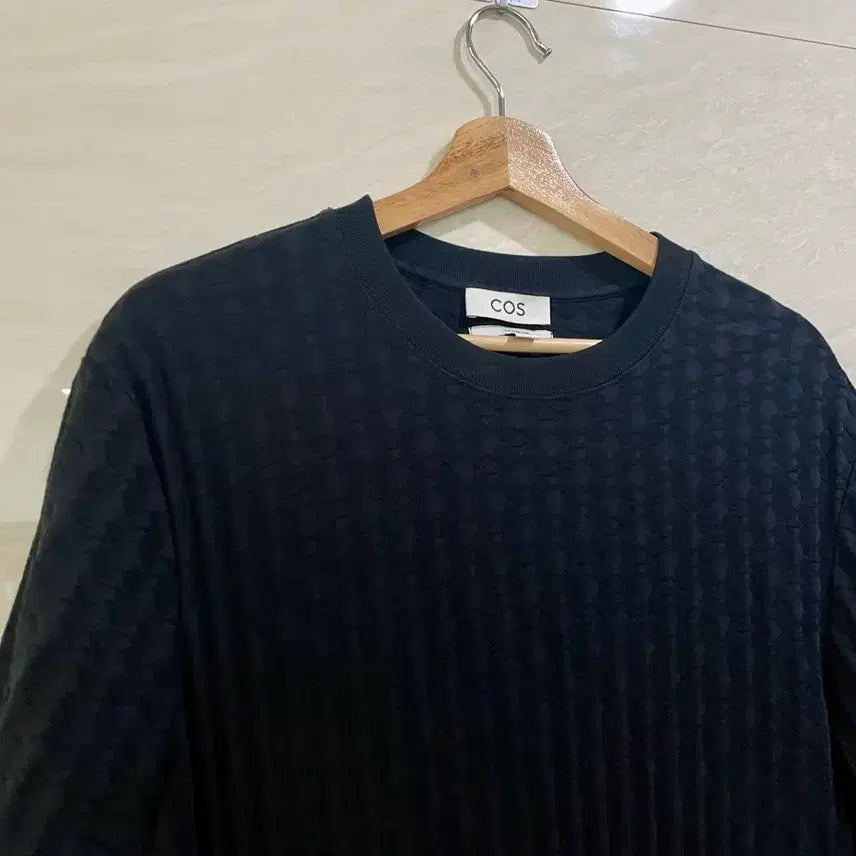 [BUNJANG] COS Jacquard Short Sleeve Knit T-Shirt Men&