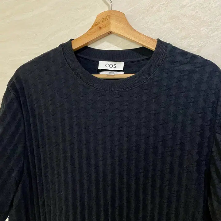 [BUNJANG] COS Jacquard Short Sleeve Knit T-Shirt Men&