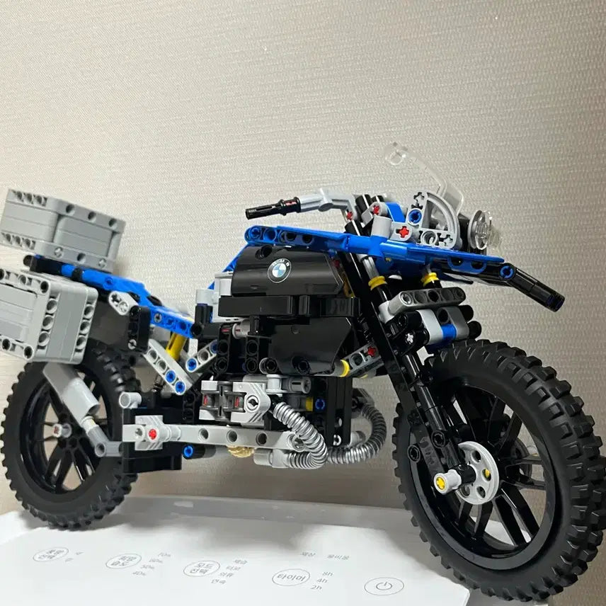 [BUNJANG] LEGO Technic BMW R 1200 GS Adventure (42063) / 레고 42063 bmw 1200 gs 테크닉 바이크