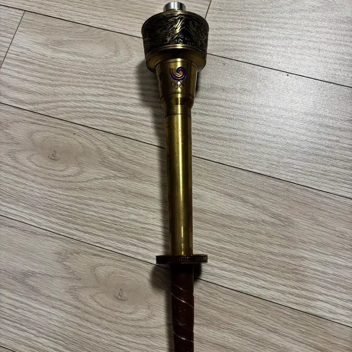 [BUNJANG] 1988 Seoul Olympics Official Commemorative Torch Replica / [근대사 수집] 1988 제24회 서울 올림픽 공식 기념 성화봉 판매합니