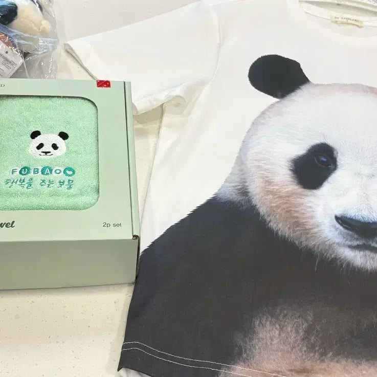 [BUNJANG] FuBao Bundle Set T-Shirt / 푸바오 굿즈 일괄