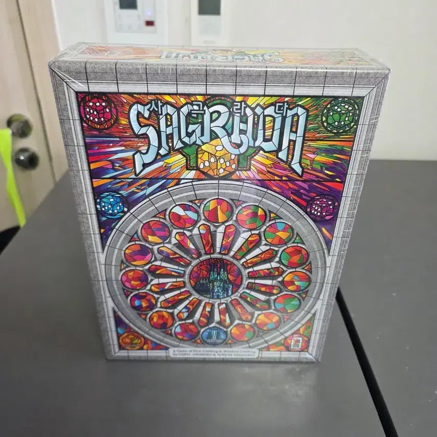 [BUNJANG] Sagrada Board Game (New) / [새상품]보드게임 사그라다 Sagrada