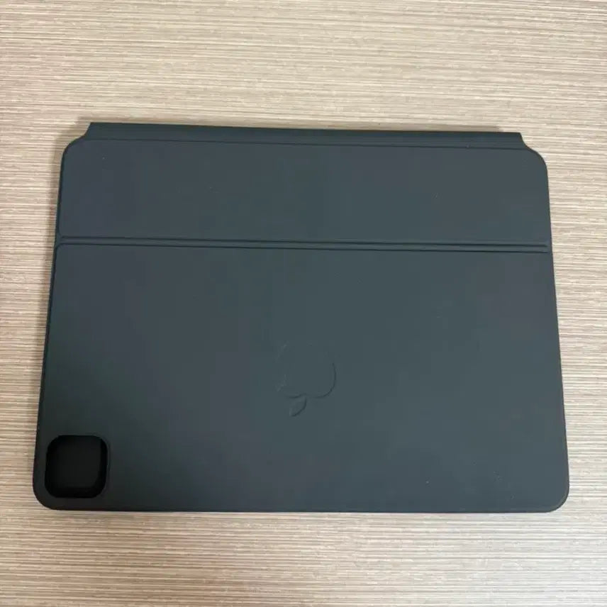 [BUNJANG] Apple Magic Keyboard for 11-inch iPad Pro/Air / 애플 매직키보드 11인치 프로/에어용