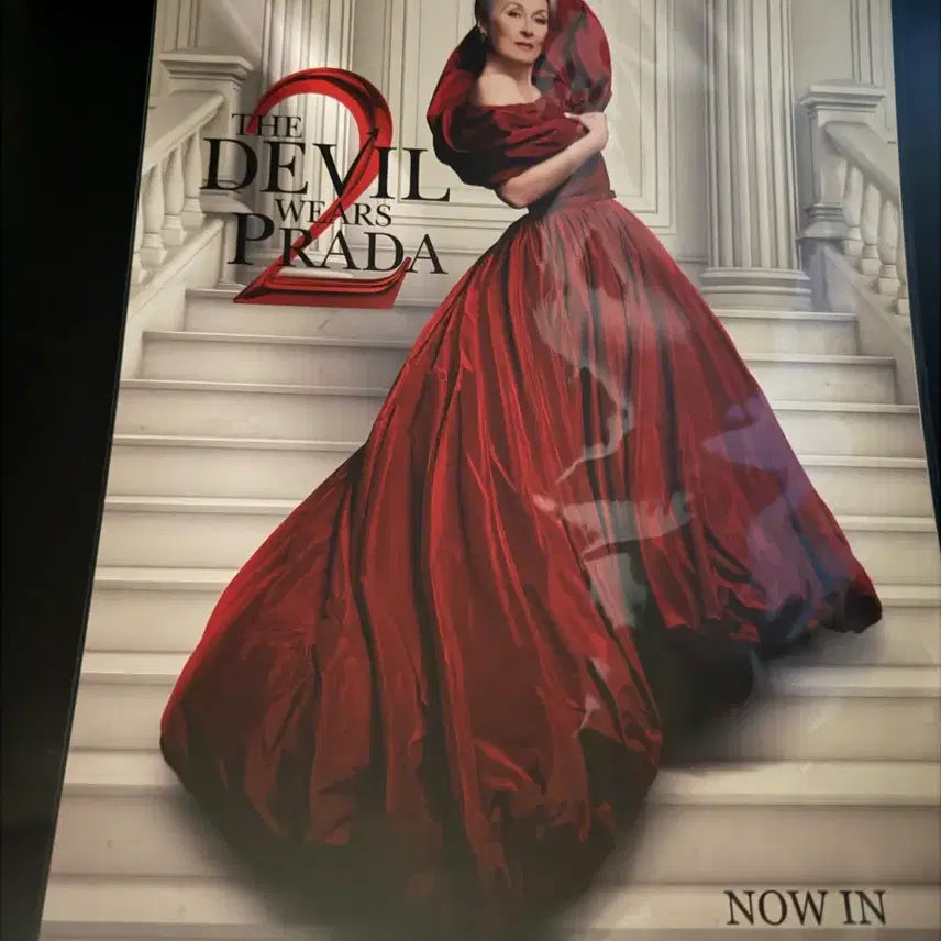 [BUNJANG] The Devil Wears Prada 2 Miranda &amp; Andy Character Poster Set (A3) / <악마는 프라다를 입는다2>미란다&amp;앤디캐릭터포스터(A3)(2종1세트)