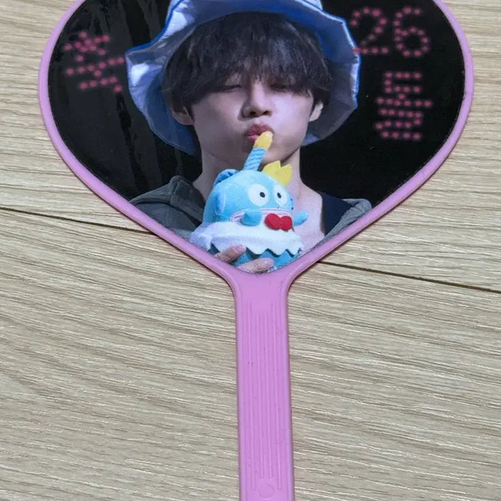 [BUNJANG] The Boyz Sunwoo Heart Mini Uchiwa Pink / 더보이즈 선우 하트 미니 우치와 핑크