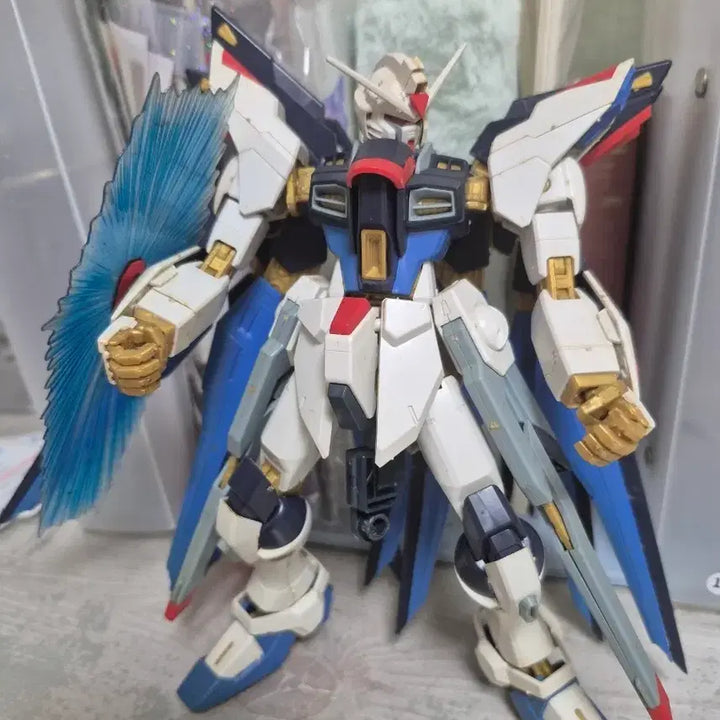 [BUNJANG] Gundam SEED Freedom Gundam Figure / 건담 SEED 프리덤 건담 피규어