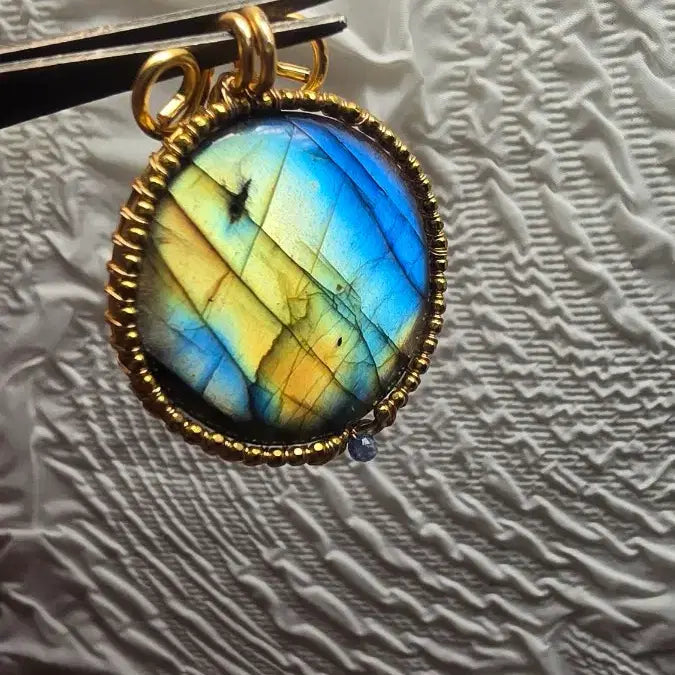 [BUNJANG] Labradorite Gemstone Pendant with Gold Trim / 라브라도라이트 원석 팬던트