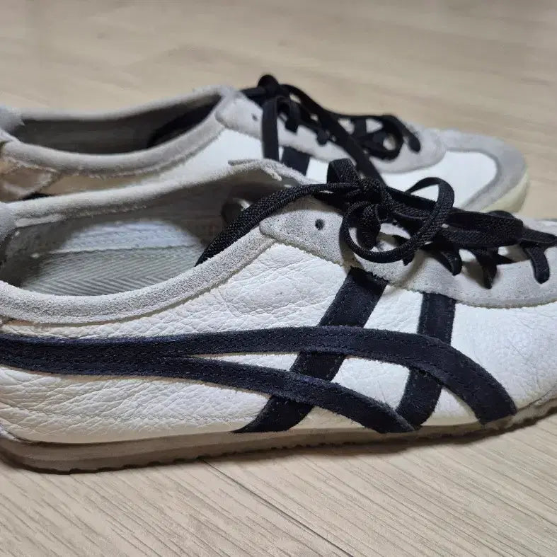 [BUNJANG] Onitsuka Tiger Mexico 66 Vintage Cream Black Sneakers (240) / 오니츠카타이거 멕시코66 빈티지 블랙 운동화.스니커즈(240)