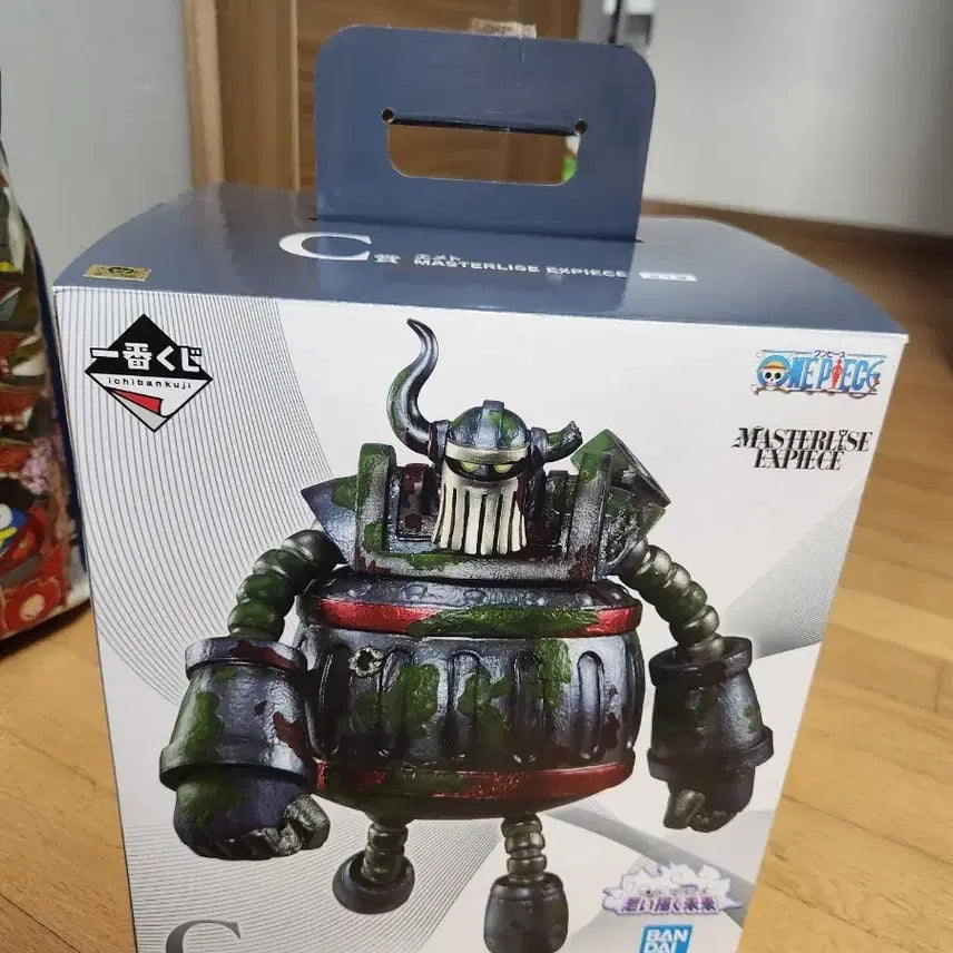 [BUNJANG] One Piece Ichiban Kuji Emerald C Prize Figure (Opened) / [급처가] 제일복권 원피스 에메트 C상 개봉품 (지지대 단순 파손 순접)