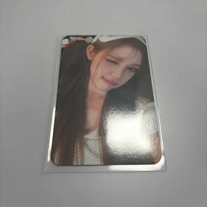 [SOLD OUT] 하투하 유하 1주년 팔찌 포카 양도합니다 하자 있음