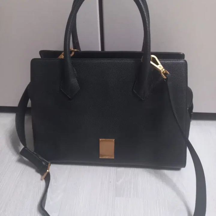 [BUNJANG] Couronne Black Leather Tote Bag &amp; Crossbody Bag / 쿠론 토트백 겸 크로스백