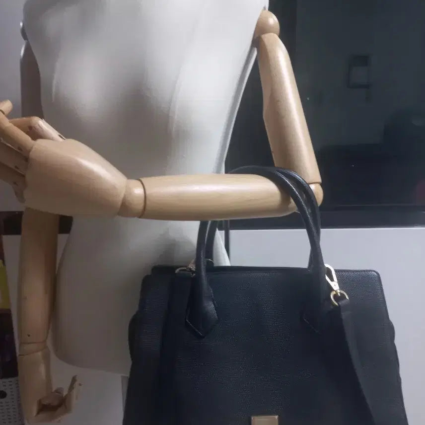 [BUNJANG] Couronne Black Leather Tote Bag &amp; Crossbody Bag / 쿠론 토트백 겸 크로스백
