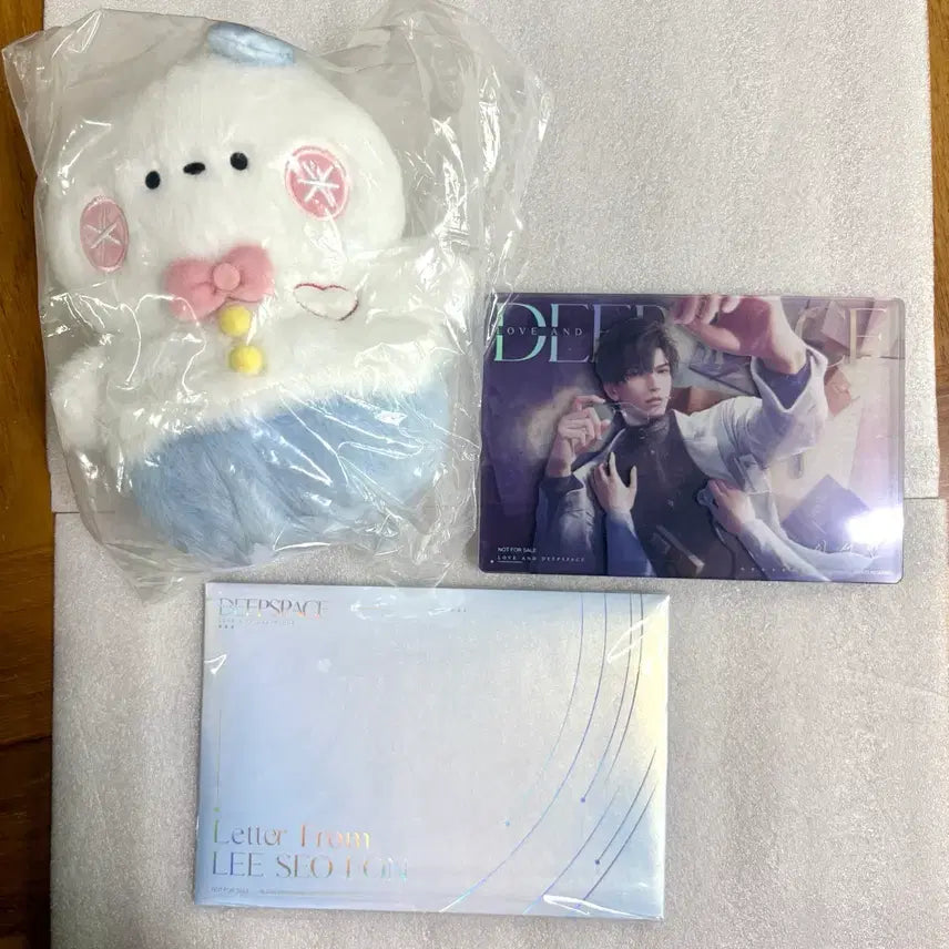 [BUNJANG] Love and Deepspace Korean Ver. Leo VIP Box Set (2024) / 한국어판 러브앤딥스페이스 럽딥 VIP 박스 2024년 이서언 세트 미개봉