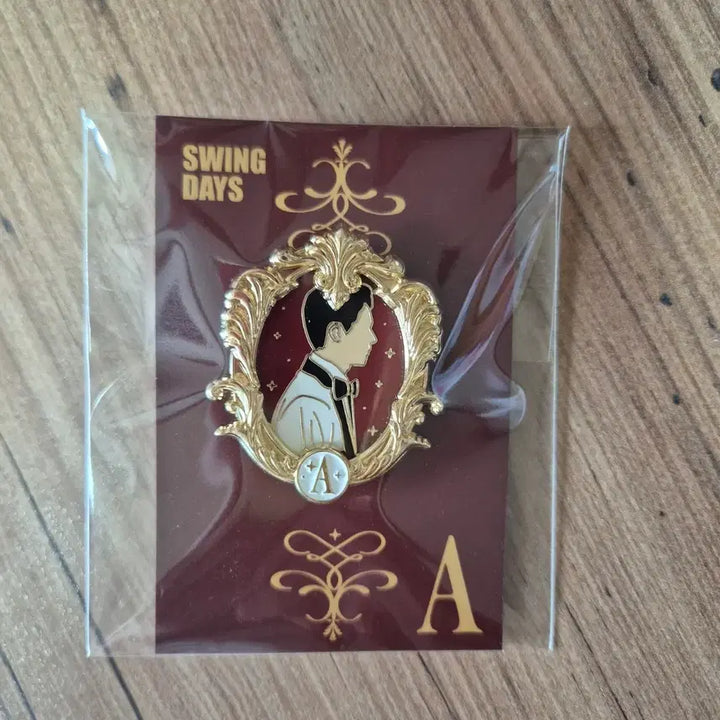 [BUNJANG] Swing Days Frame Badge / 유일형 액자 뱃지