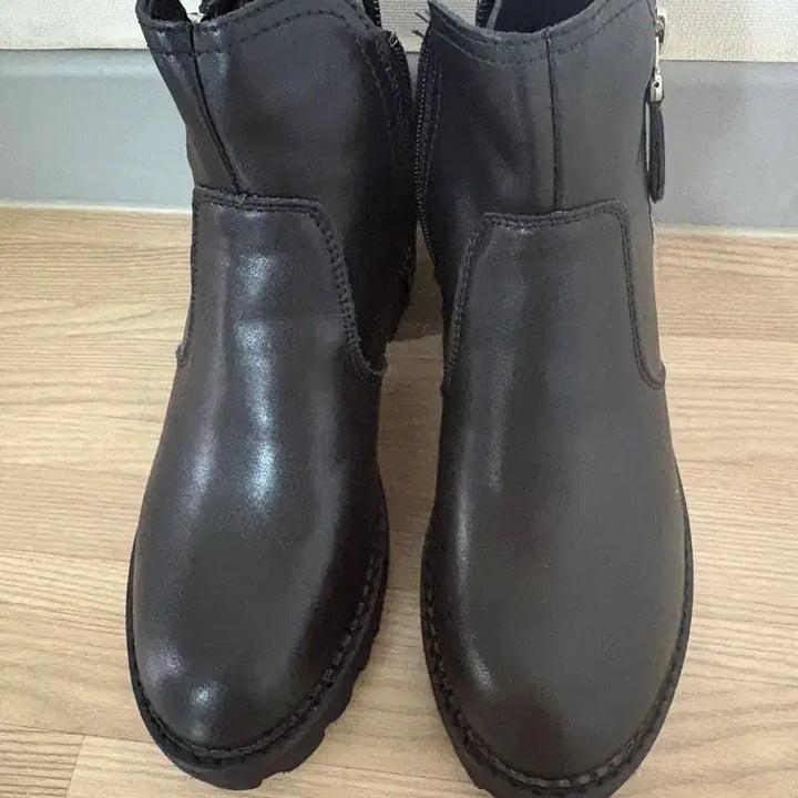 [BUNJANG] Black Platform Ankle Boots / 블랙 통굽 앵클 부츠 새상품