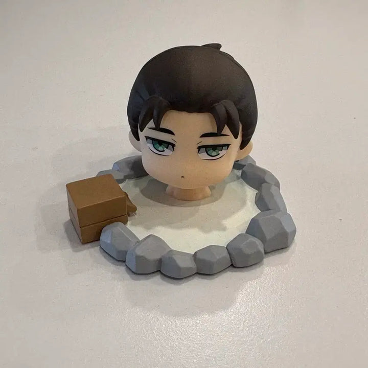 [BUNJANG] Attack on Titan Eren Mikasa Onsen Trading Figure / 진격의거인 에렌 미카사 트레이딩 온천 피규어