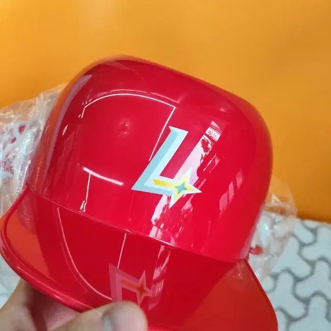 [BUNJANG] SSG Landers Baseball Helmet Popcorn Bucket Set / 미사용 SSG 랜더스 야구 헬멧 팝콘 버킷
