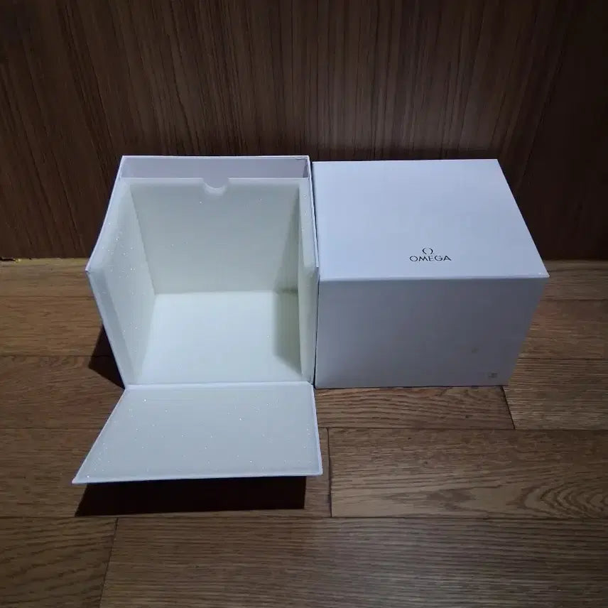 [BUNJANG] Omega Watch Box (No Wooden Case) / 오메가 시계상자