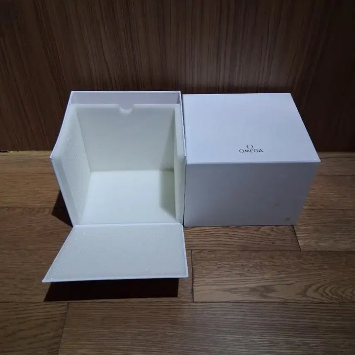 [BUNJANG] Omega Watch Box (No Wooden Case) / 오메가 시계상자