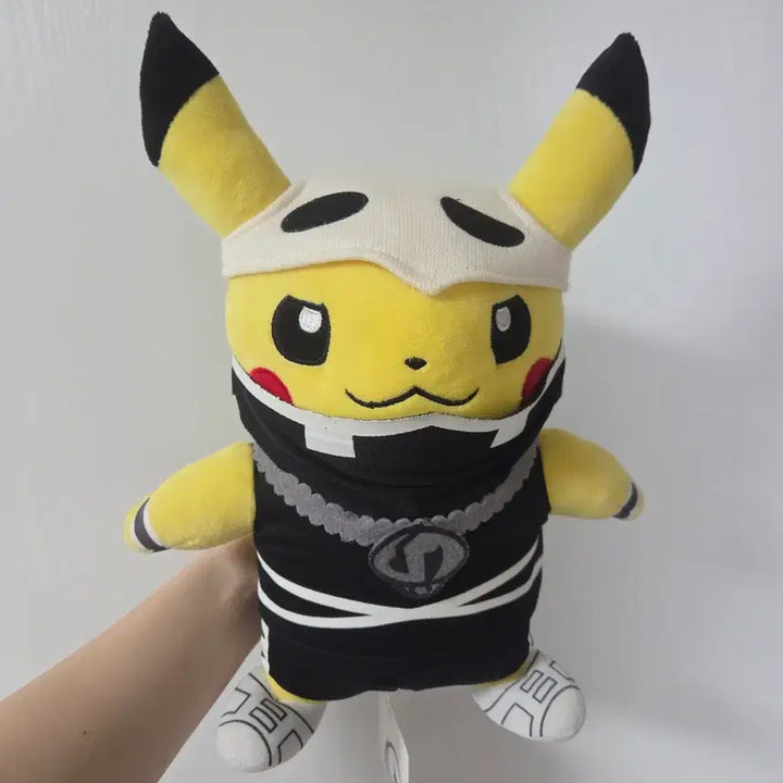 [BUNJANG] Pokemon Center Skull Gang Pikachu Plush Doll (Original Tag Included) / [레어/정품] 단원놀이 스컬단 피카츄 인형 포켓몬센터 (종이택 보유)