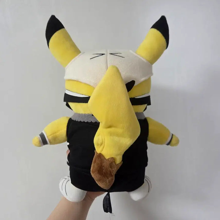 [BUNJANG] Pokemon Center Skull Gang Pikachu Plush Doll (Original Tag Included) / [레어/정품] 단원놀이 스컬단 피카츄 인형 포켓몬센터 (종이택 보유)