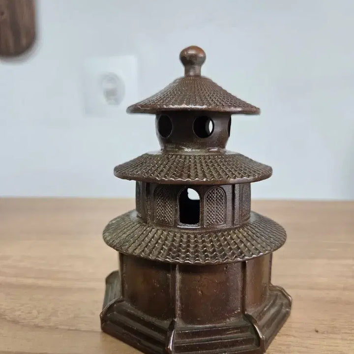 [BUNJANG] Bronze Three-Tier Pagoda Incense Burner / 동 삼증 탑 향로