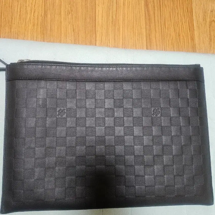 [BUNJANG] Louis Vuitton Pochette Damier Infini Clutch / 루이비통 포쉐트 다미에 인피니 클러치