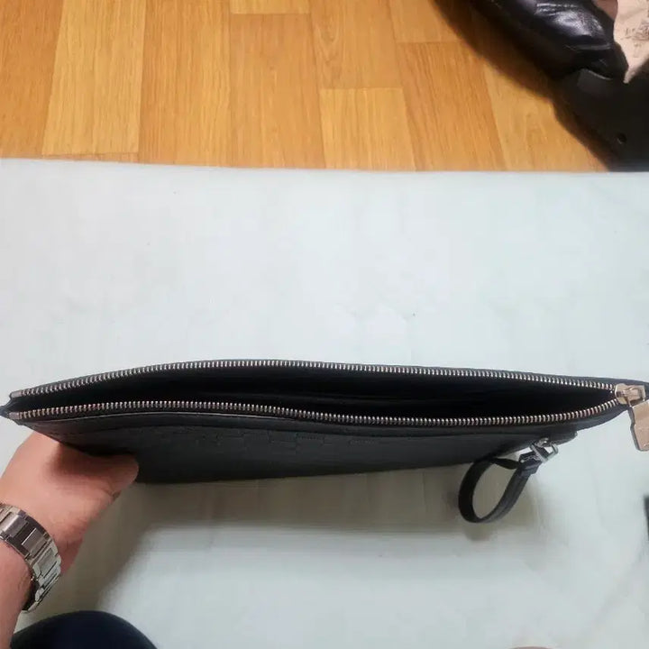 [BUNJANG] Louis Vuitton Pochette Damier Infini Clutch / 루이비통 포쉐트 다미에 인피니 클러치