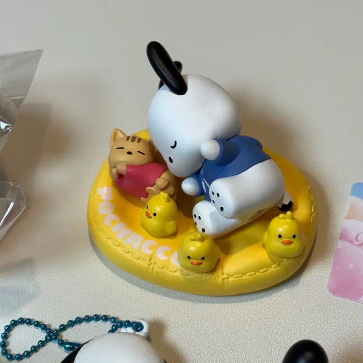 [BUNJANG] Sanrio Pochacco Figure Keychain Gacha Pop Mart / 산리오 포챠코 피규어 키링 가챠 팝마트 피규어