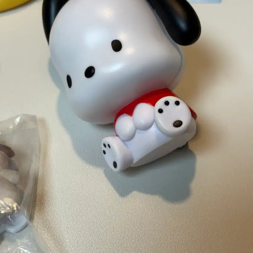 [BUNJANG] Sanrio Pochacco Figure Keychain Gacha Pop Mart / 산리오 포챠코 피규어 키링 가챠 팝마트 피규어