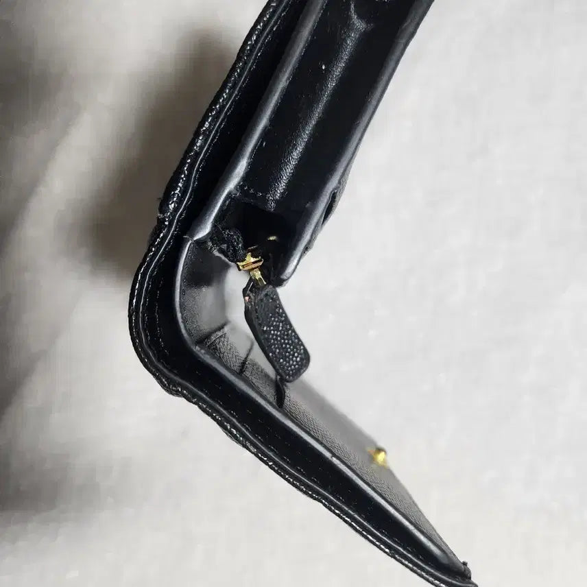 [BUNJANG] Black Enamel and Leather Bifold Wallet Card Holder / 블랙 반지갑 여성 지갑 카드지갑
